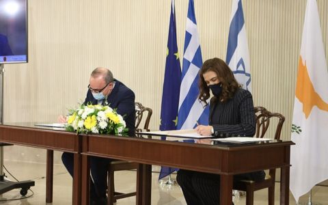 The Ministers of Energy of Cyprus, Israel and Greece at the signing of the MoU on cooperation in relation to the EuroAsia Interconnector Project