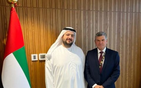 Ο Υπουργός Ενέργειας συναντήθηκε με τον Υπουργό Επενδύσεων των Ηνωμένων Αραβικών Εμιράτων
